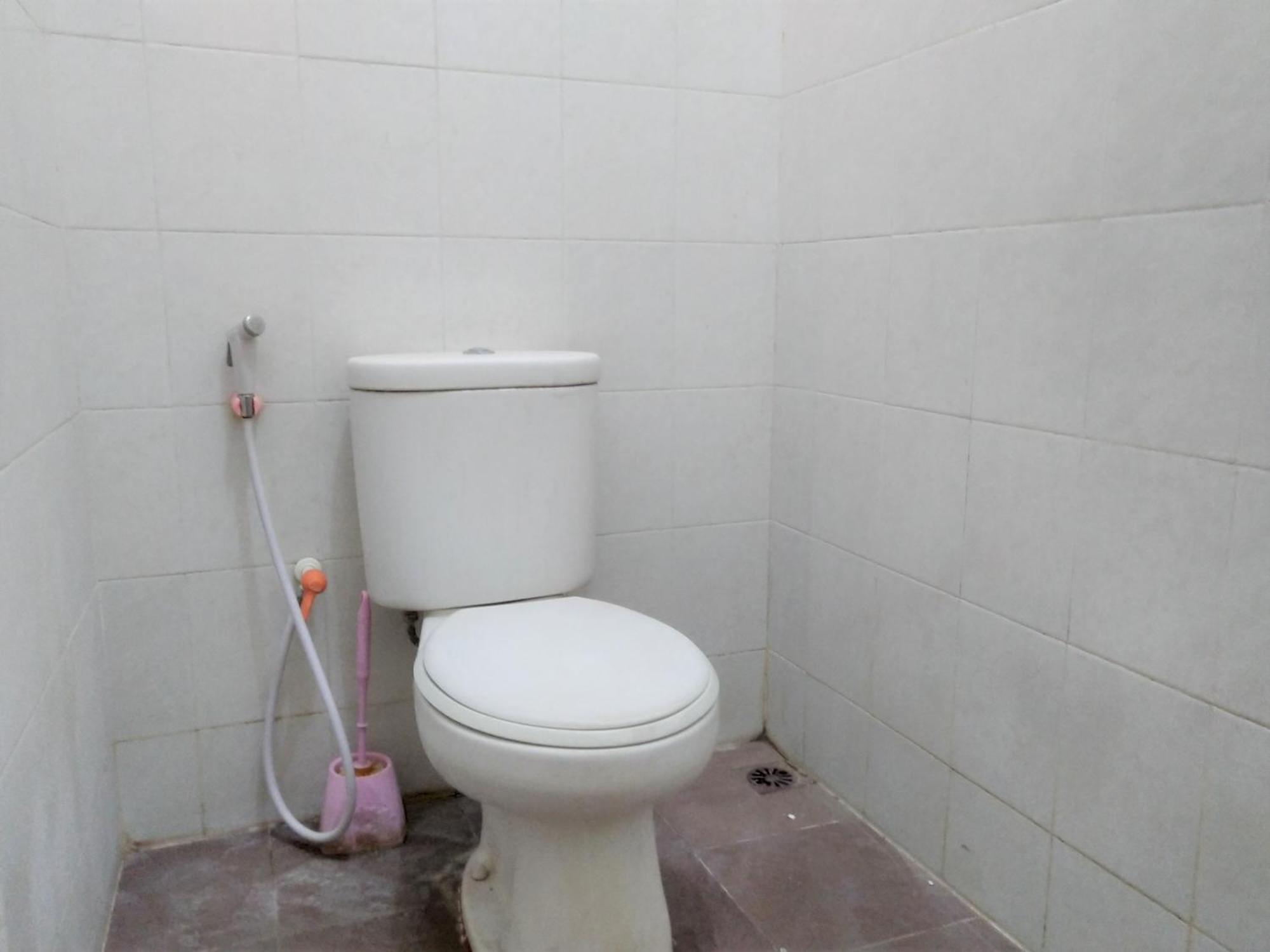 Hotel Pekalongan Syariah Mitra Reddoorz Oda fotoğraf