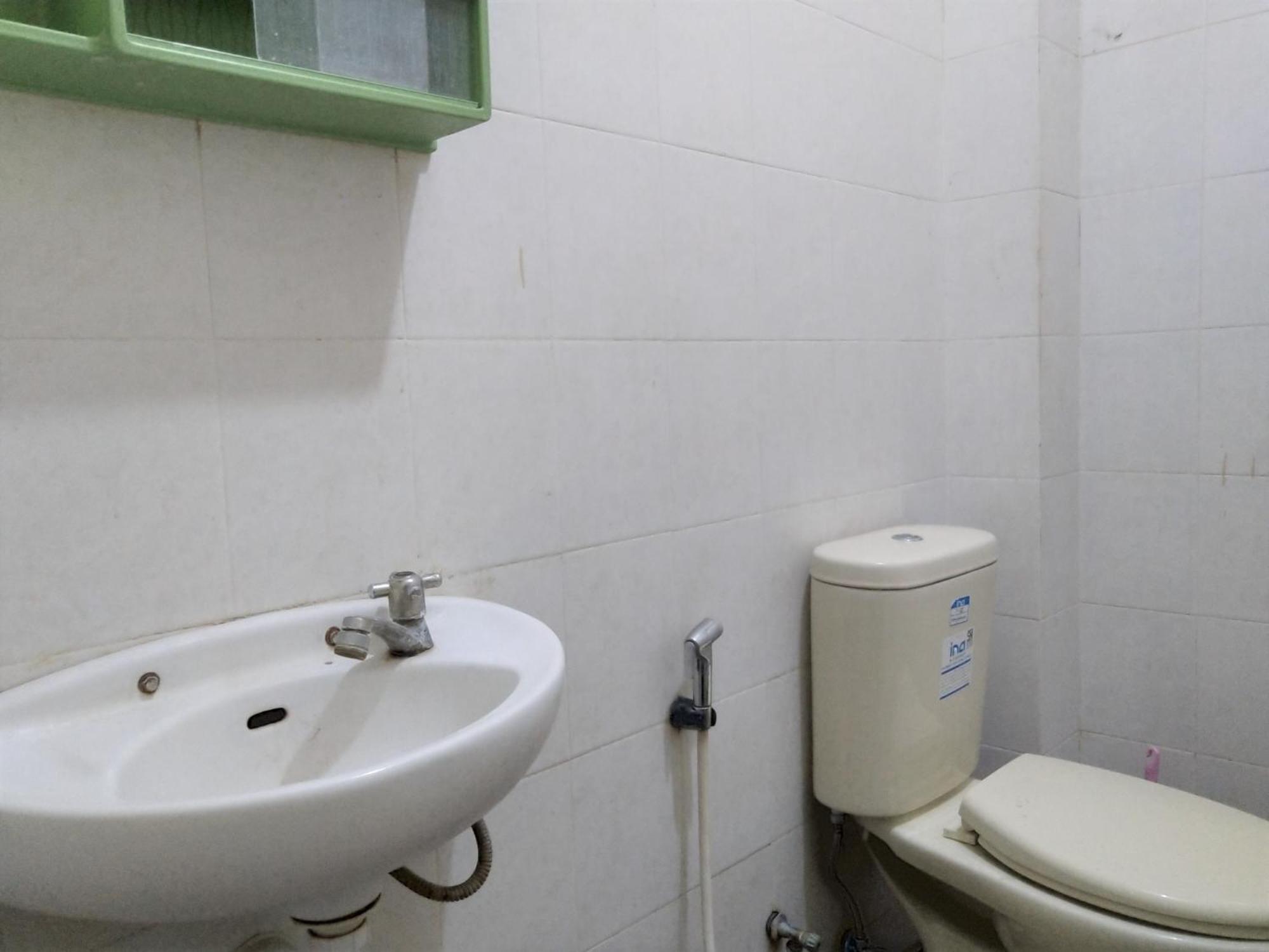 Hotel Pekalongan Syariah Mitra Reddoorz Oda fotoğraf